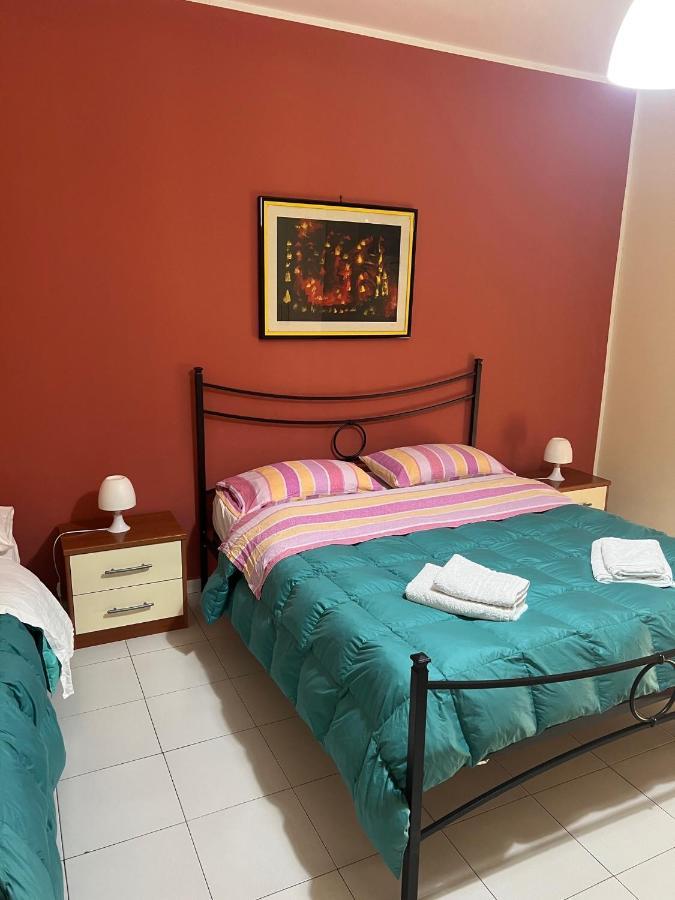 Bed and Breakfast The Artists Acireale Exterior foto