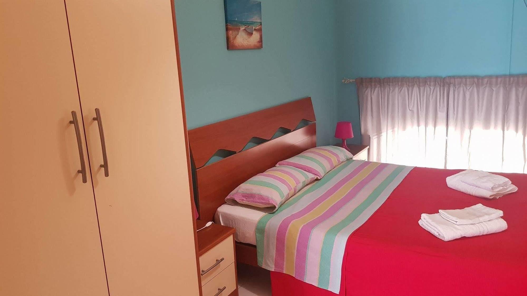 Bed and Breakfast The Artists Acireale Exterior foto